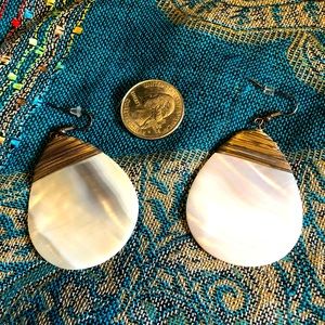 2 pair earrings - Capizo shell and bronze oval hoops
